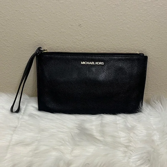 Michael Kors Black Pebbled Leather Wristlet - Picture 1 of 12